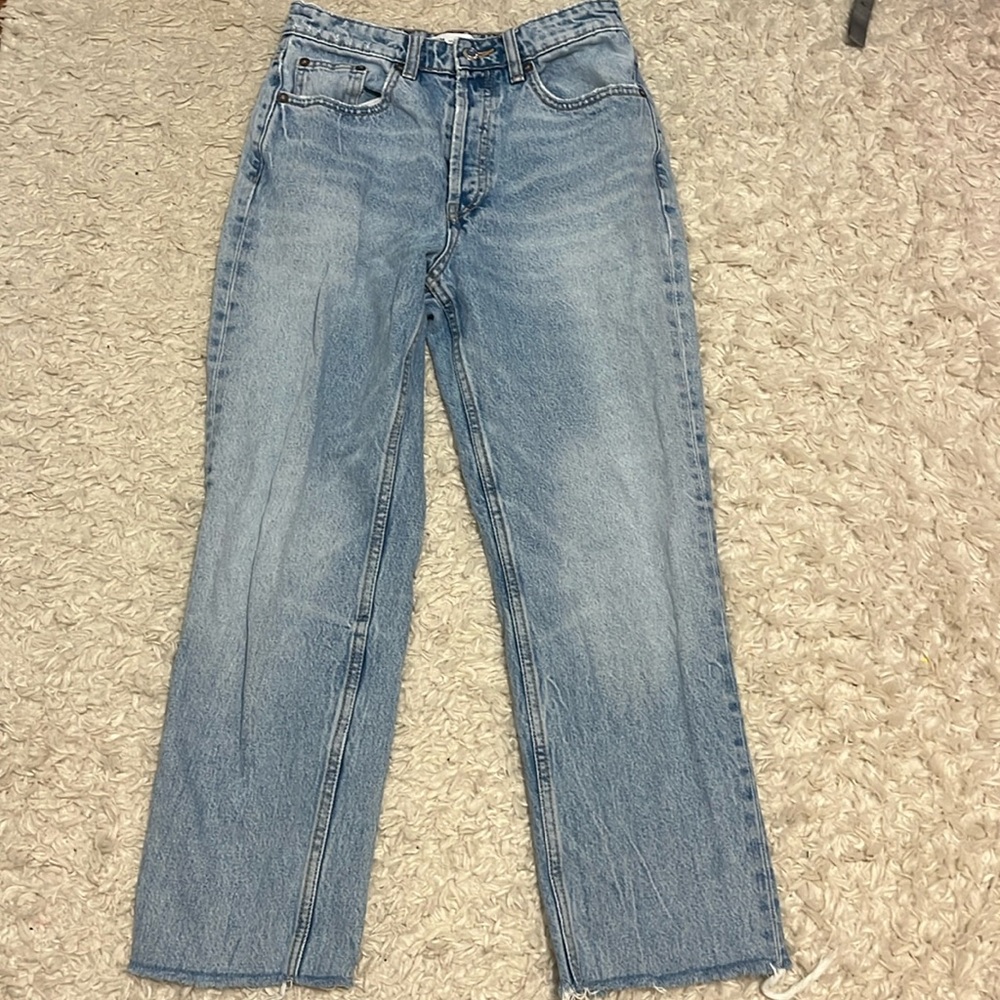 Light wash Zara jeans, size 4, lightly worn